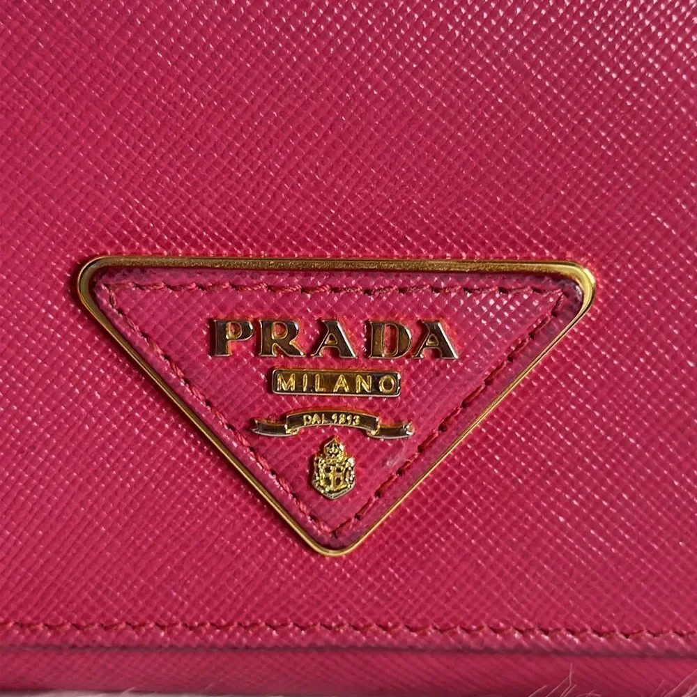 💯Authentic Prada Safiano Long Wallet 🍀
